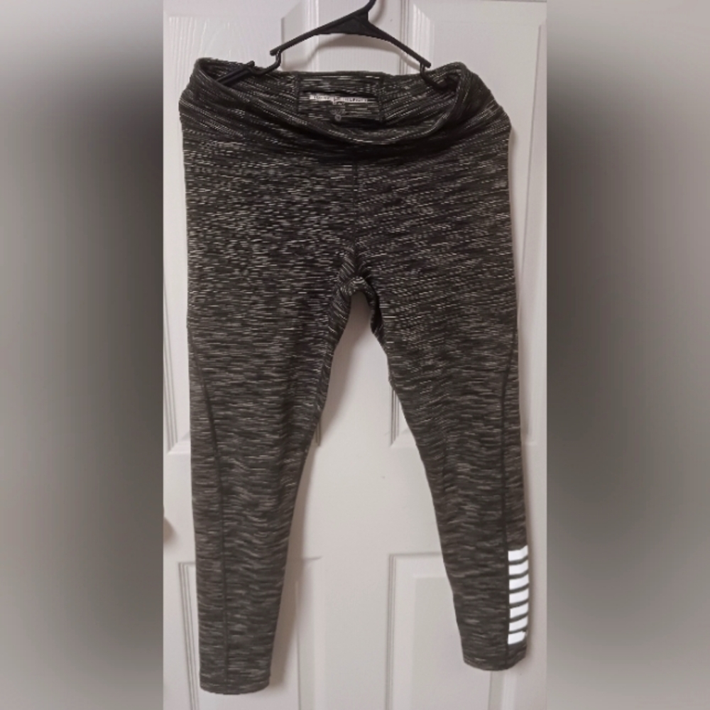Tommy Hilfiger sport size M